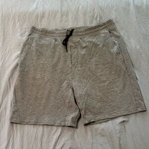 Tommy John Gray Go Anywhere Shorts Men's Medium 8" Pockets Drawstring‎ Lounge XL